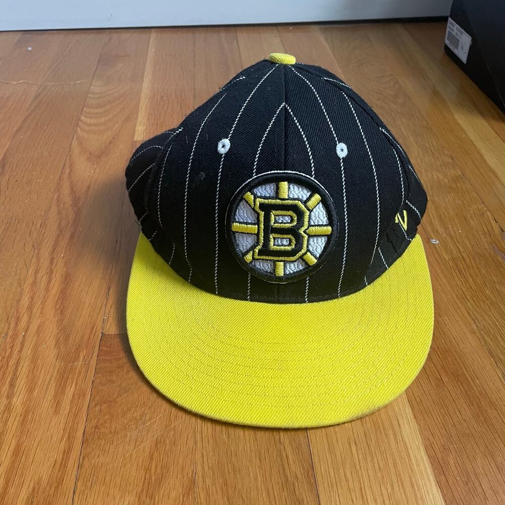 Boston Bruins Flat Brim 5 Panel Hat Men's Wool Blend Zephyr Z Black Yellow